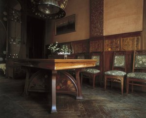 Jídelna, Casa Nava (1901-1907), a Reus - DOMENECH I MONTANER, Lluis (1850-1923). Dům Navas. 1901-1907. ŠPANĚLSKO. Reus. Dům Navas. Jídelna s nábytkem od Gaspara Homara i Mesquidy. Modernismus. Architektura.