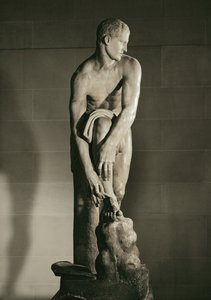 Hermes si zavazuje sandál... od Lysippos (after)