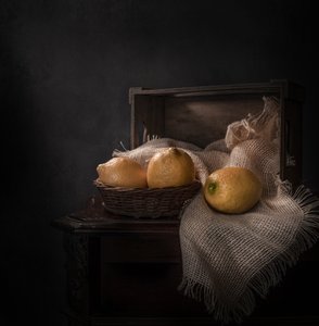 Venkovské zátiší s citrony od Margareth Perfoncio
