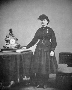 Dr. Mary Edwards Walker (1832-1919) (černobílá fotografie)