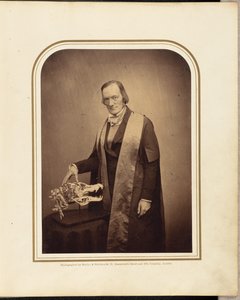Profesor Owen, F.R.S. od Maull and Polyblank