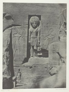 Ibsamboul, Sochy z vchodu do Spéosu ve Phrè, Núbie, deska 105 z alba "Egypte, Nubie, Palestine et Syrie" (1852). od Maxime Du Camp