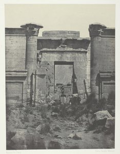 Medinet-Habou, Propylaea of ​​​​Thutmoseum, Théby, 184951, vytištěno 1852. od Maxime Du Camp