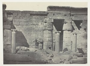 Medinet-Habou, Peristyle paláce Ramses-Méiamoun; Thebes od Maxime Du Camp