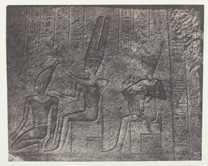 Palác Karnak, vnější sochy žulové svatyně; Thebes od Maxime Du Camp