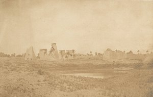 Pohled na Propylaje paláce Karnac, pořízený z jihovýchodu, 1849-50. od Maxime Du Camp