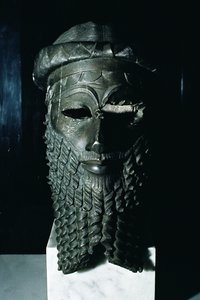Hlava Sargona I. (asi 2334-2279 př. n. l.) 2334-2200 př. n. l. (měď) (viz také 187024) od Mesopotamian