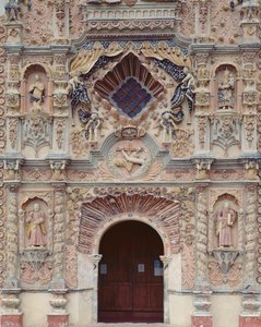 Fasáda františkánského misijního kostela svatého Františka, 1754-62 od Mexican School