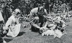 Král Jiří VI a princezna Margaret Rose, 1937. od Michael Chance