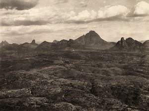 „Budování říše“ ve fašistickém věku: hory Adua, Etiopie, 09.05.1936 (černobílá fotografie) od Modestino Baldinetti