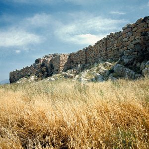 Mykénské umění: pohled na ruiny hradby Tiryns Město postavené kolem roku 1200 př. Kr. Řecko od Mycenaean