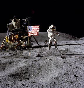Apollo 16 - NASA, 1972. od NASA Images