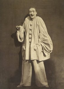 Pierrot Laughing (francouzský mim Charles Deburau), foto Gaspard-Felix Tournachon aka Nadar, c. 1855 od Nadar