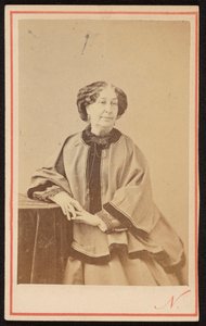Portrét George Sandové (1804 - 1876), francouzské spisovatelky, v ateliéru od Nadar