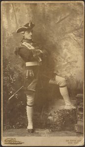 [John Drew, Jr. jako kapitán Plume z filmu "Náborový důstojník"] od Napoleon Sarony