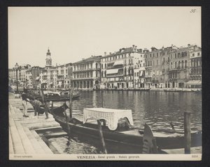 Pohled na Canal Grande v Benátkách Benátky – Canal Grande – Veduta generale (název na objektu) od Neue Photographische Gesellschaft