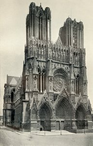 Velká gotická budova: Katedrála v Rheims, postavená ve 13. a 14. století, c1930. od Neurdein