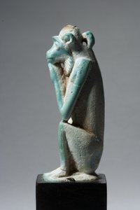 Amulet opice, 18.-19. dynastie, 1540-1186 (fajáns) (viz také 270369)