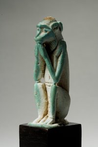 Amulet opice, 18.-19. dynastie, 1540-1186 př.nl (fajáns) (viz také 270368)