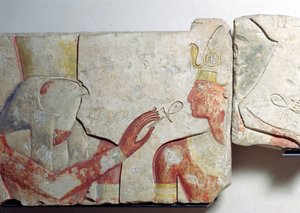 Setkání faraona a Hora, detail z vlysu zobrazujícího Ramesse II (1298-32 př.nl) mezi bohy, z Abydosu, cca 1275 př.nl (malovaný kámen) od New Kingdom Egyptian