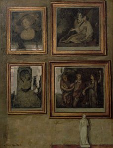 Interiér s obrazy a figurkou od Niels Holsoe
