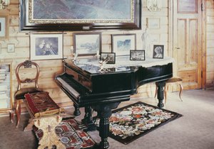 Interiér obývacího pokoje v domě Edvarda Griega (1843-1907)