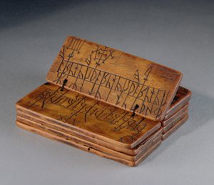 Runový almanach, 16. století (vyřezávaný buxus)