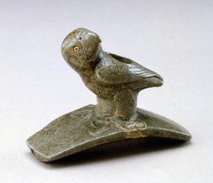 Falconova podobizna dýmka, 200 př. n. l. – 100 n. l. (potrubní kámen a říční perla) od Ohio Hopewell culture