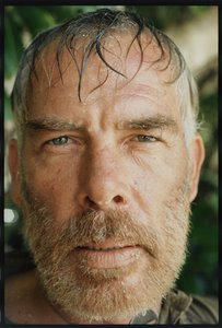 Lee Marvin na natáčení filmu „Hell in the Pacific“ od Orlando Suero