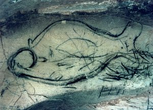 Mořská postava, období paleolitu (asi 40 000-12 000 př. n. l.) (foto)