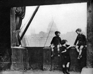 Bankside, kolem Blackfriars Bridge, Londýn, 1926-1927.