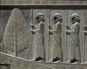 Stráže Susa. Reliéfy východního schodiště Apadany, 6. století před naším letopočtem od Persian School