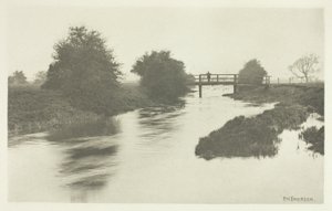 Lávka pro pěší poblíž Tottenhamu od Peter Henry Emerson