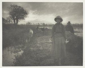 Poling the Marsh Hay od Peter Henry Emerson
