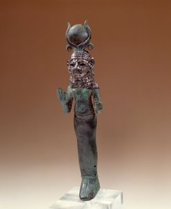 Orientální starožitnosti: fénická bohyně. Soška z bronzu a stříbra. 700-600 před naším letopočtem. Paříž, muzeum Louvre od Phoenician