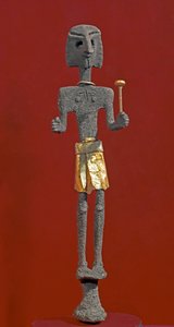 Fénické umění: soška božství ve stříbře a zlatě. 20. nebo 19. století před naším letopočtem. Z Ras Shamra (Ugarit nebo Ougarit). Slunce 28 cm Národní muzeum Aleppo, Sýrie od Phoenician Phoenician