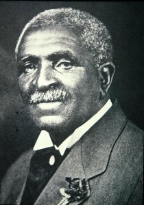 George Washington Carver (1864-1943) (černobílá fotografie)