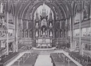 Interiér katedrály Notre Dame, Montreal (černobílá fotografie)