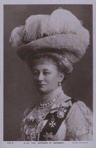 Augusta Viktorie ze Šlesvicka-Holštýnska, německá císařovna a manželka Wilhelma II. (č/b foto) od Photographer German