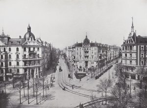 Charlottenburg, Kurfürstendamm, roh Uhlandstrasse a Grolmanstrasse (černobílá fotografie) od Photographer German
