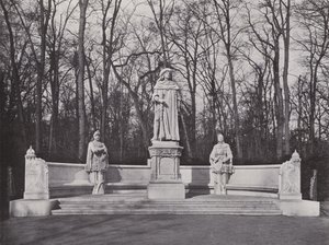 Památník v Siegesallee, kurfiřt Friedrich I. (černobílá fotografie) od Photographer German