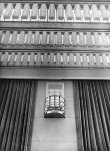 Detail zdi Hauptfunksaal v budově NORAG v Hamburku, kolem roku 1931 (čb foto) od Photographer German