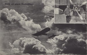 Francouzský letec Louis Bleriot a jeho jednoplošník (č/b foto) od Photographer German