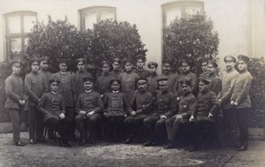 Skupina důstojníků německé armády (č/b foto) od Photographer German