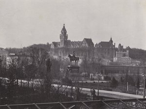 Postupim, válečná škola a památník císaře Wilhelma Des Grossena (černobílá fotografie) od Photographer German