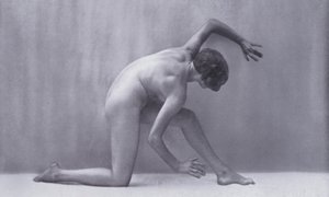 Krásné tělo, tělesná kultura pro ženy (černobílá fotografie) od Photographer German
