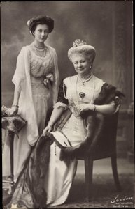 Wohlfahrts Pohlednice, Korunní princezna Luise, Victoria od Photographer German