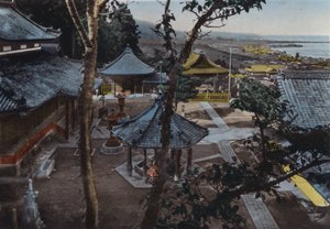 Japonsko, kolem roku 1912: Miidera, jeden z 8 pohledů na Ohmi, poblíž Kjóta (foto) od Photographer Japanese