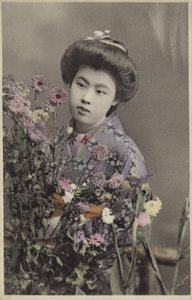 Japonská dívka s květinami (barevné foto) od Photographer Japanese