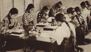 Japonští školáci ve třídě (černobílá fotografie) od Photographer Japanese